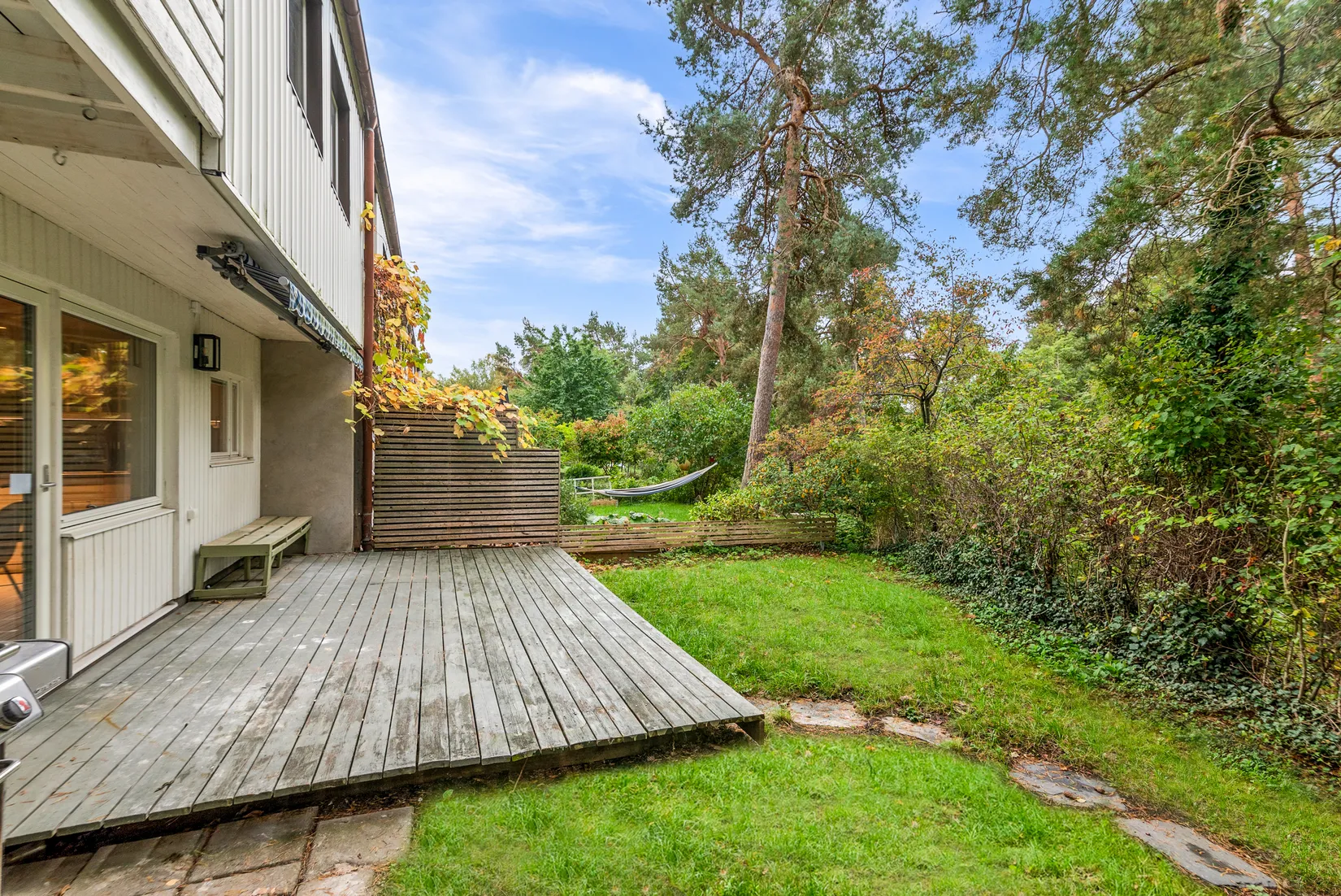 Villa, Radhus, Spireabågen 69, Hässelby Södra Villastad, Stockholm