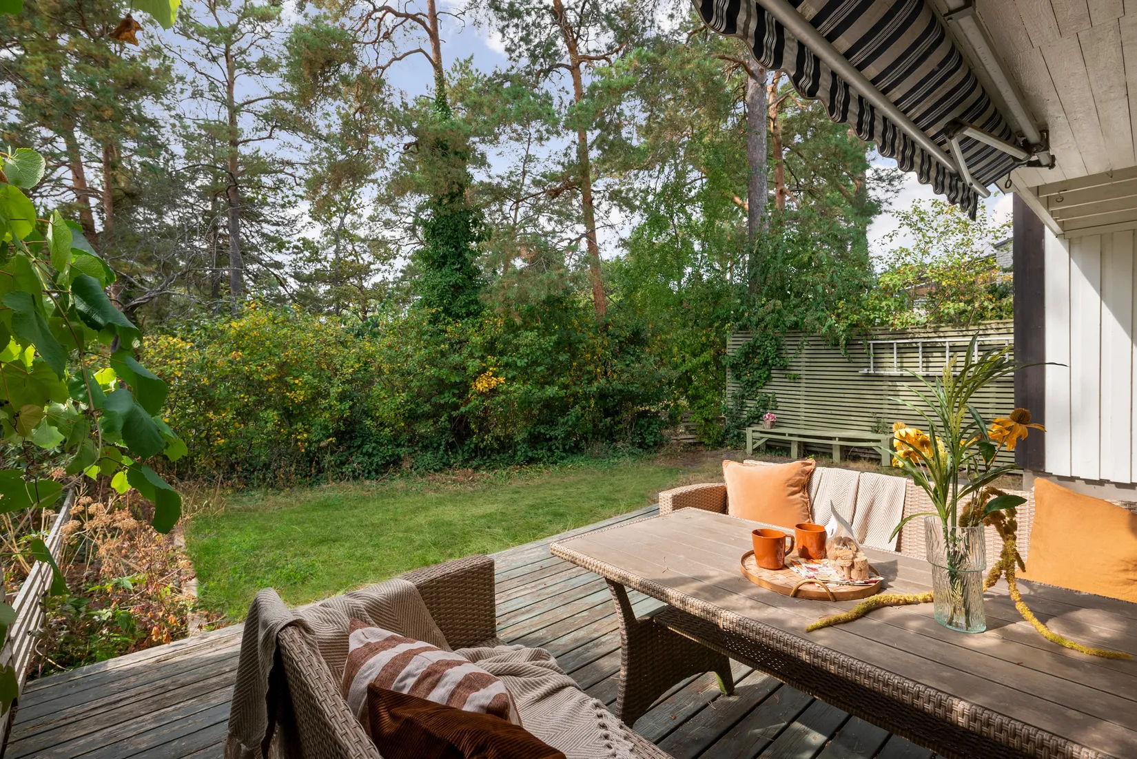 Radhus, Spireabågen 69, Hässelby Södra Villastad, Stockholm