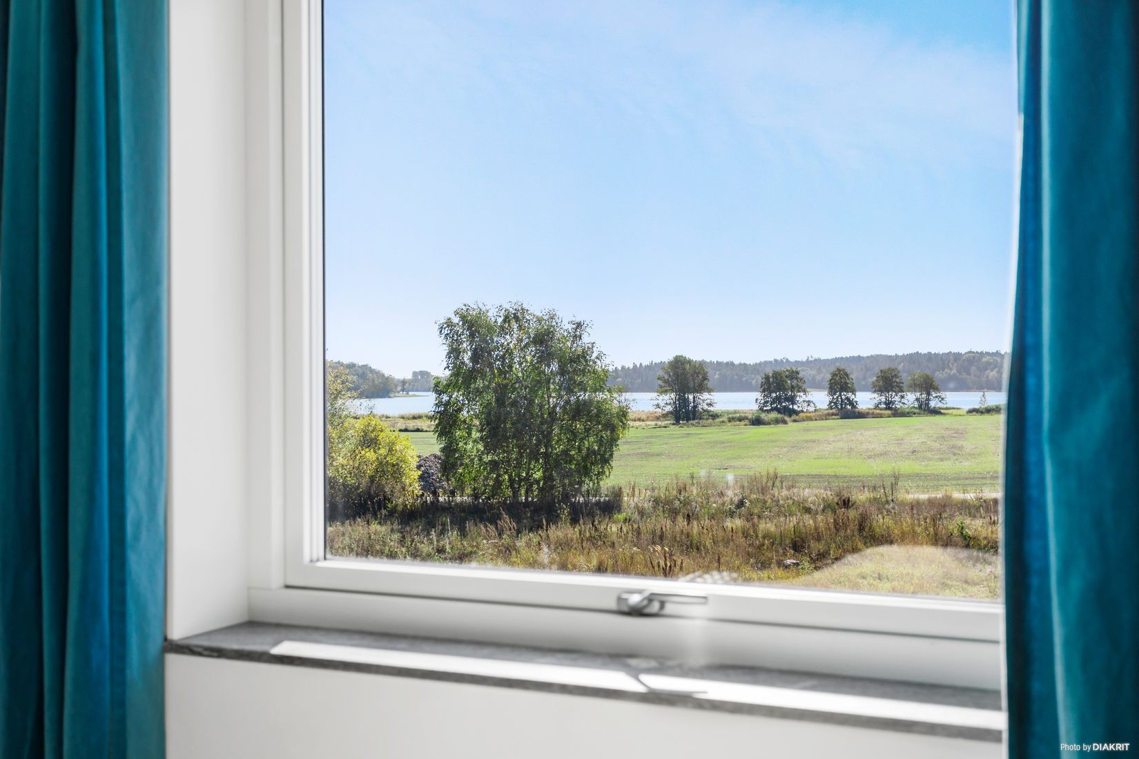 Radhus, Eds Sjöväg 30, Upplands Väsby