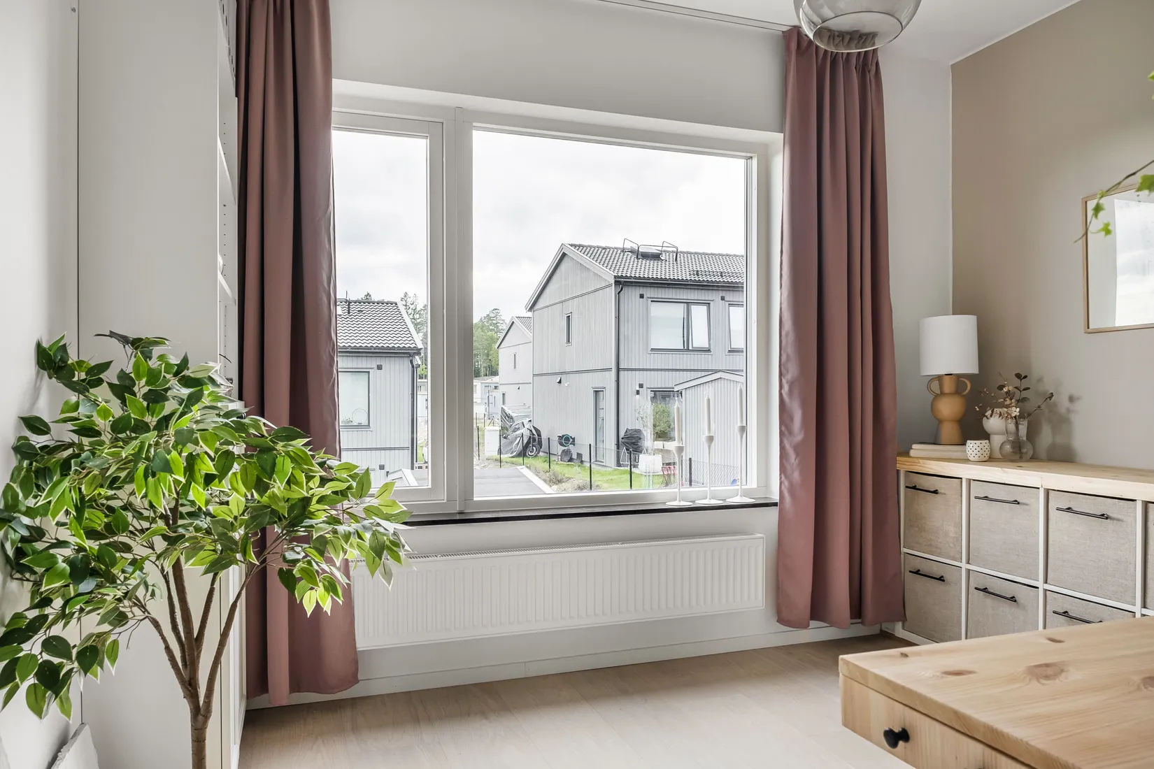 Radhus, Vildsvinsvägen 10A, Läggesta, Strängnäs