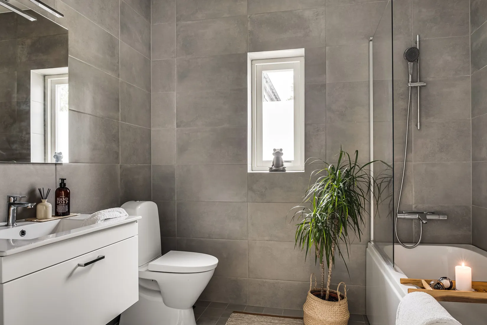 Radhus, Vildsvinsvägen 10A, Läggesta, Strängnäs