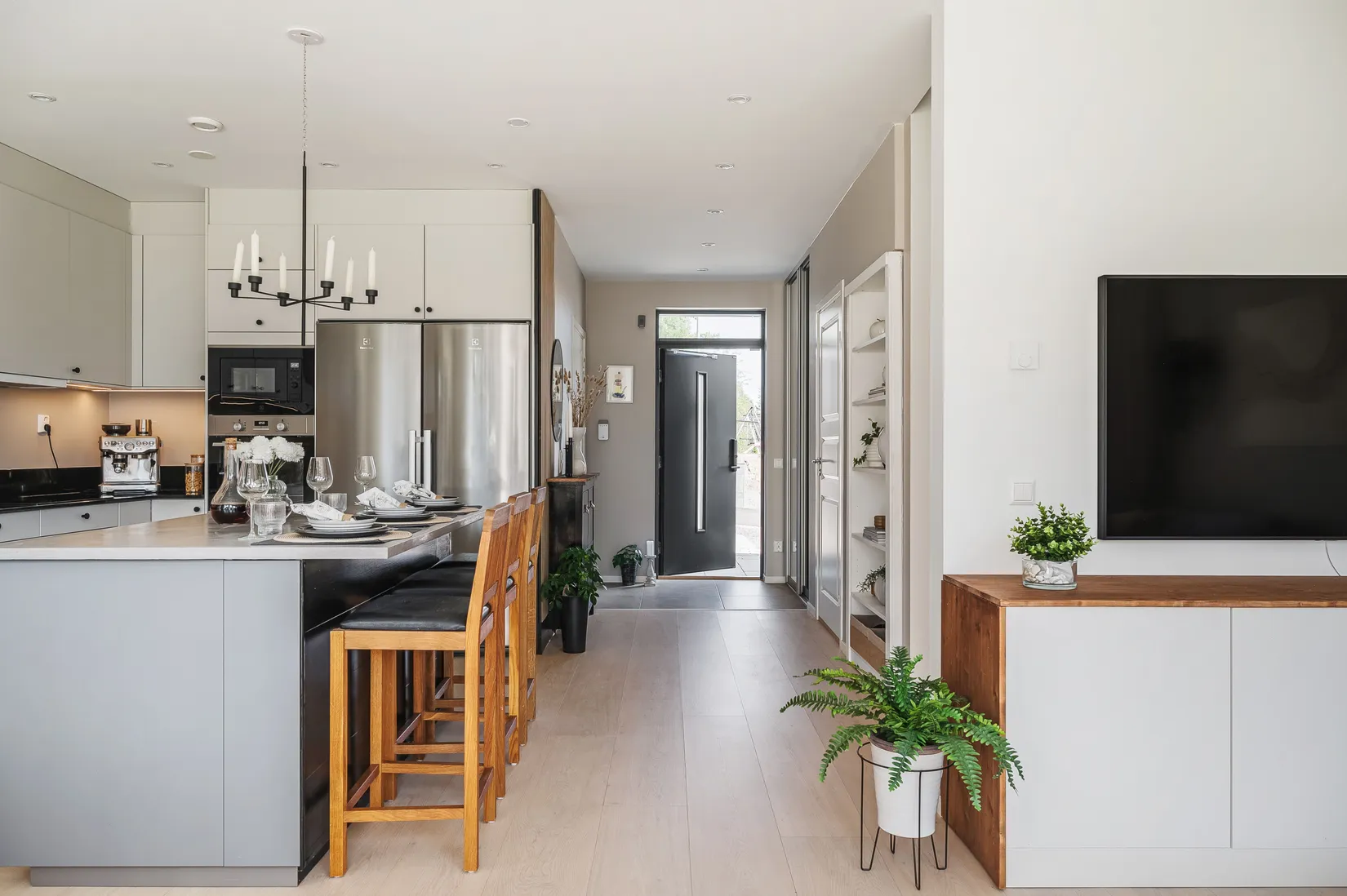 Radhus, Vildsvinsvägen 10A, Läggesta, Strängnäs