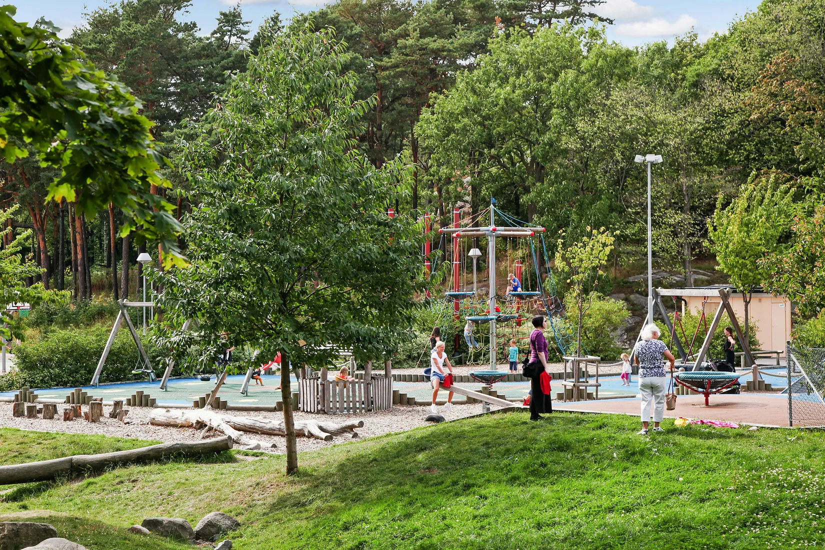 Radhus, Maratongången 28, Biskopsgården, Göteborg