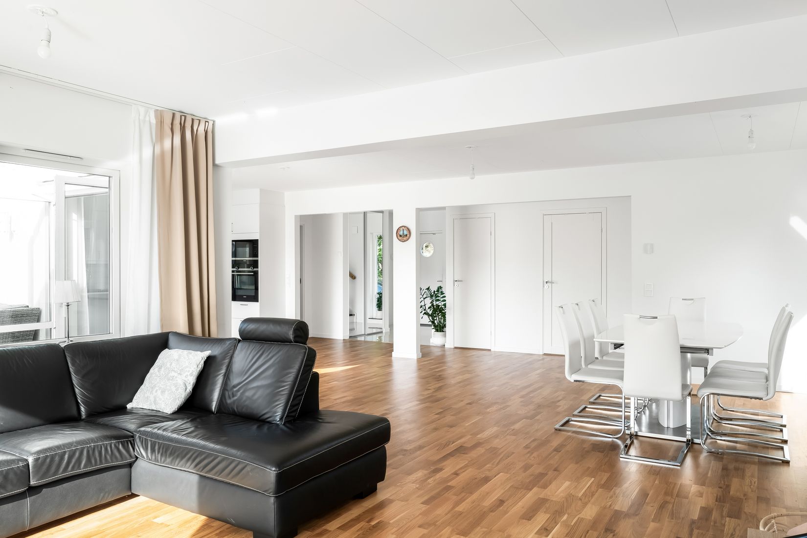 Villa, AXVÄGEN 4, Molnby, Vallentuna