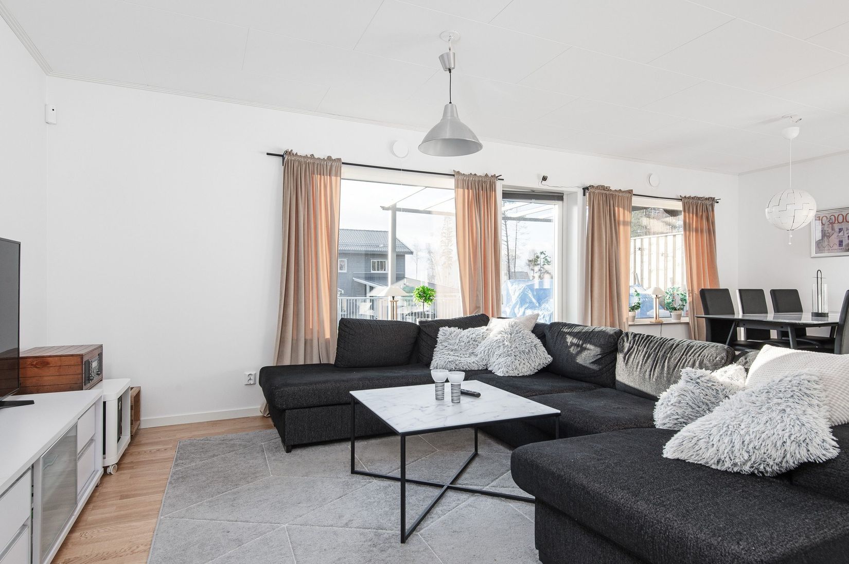 Radhus, Stensötavägen 45e, Svärtinge, Norrköping