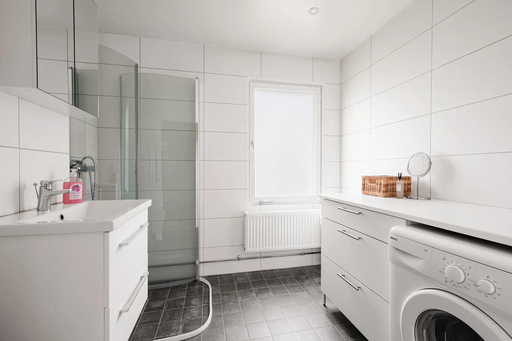 Bostadsrätt, Hallonvägen 92, bv, Kungsängen - Tibble, Upplands-Bro