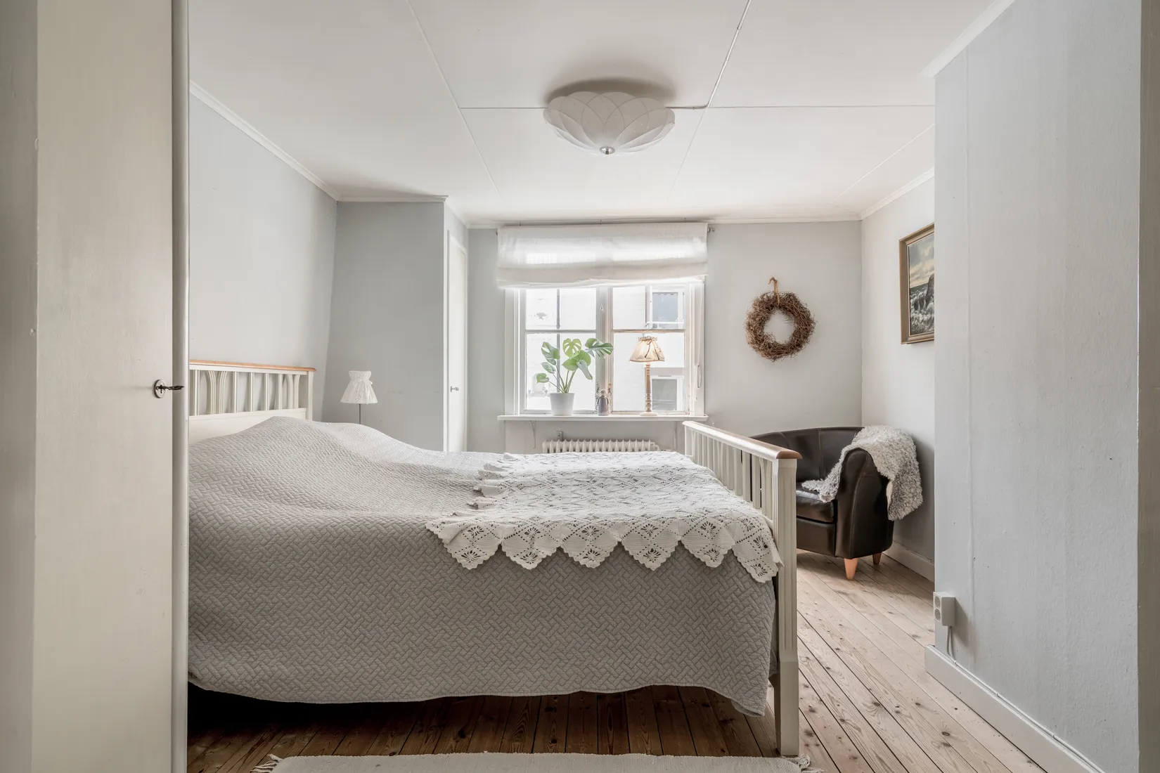 Villa, S:t Annegatan 14, Centralt Öster, Nyköping