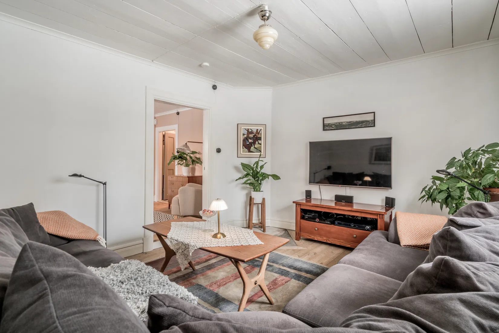 Villa, S:t Annegatan 14, Centralt Öster, Nyköping