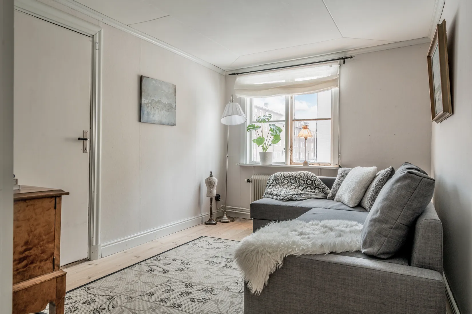 Villa, S:t Annegatan 14, Centralt Öster, Nyköping