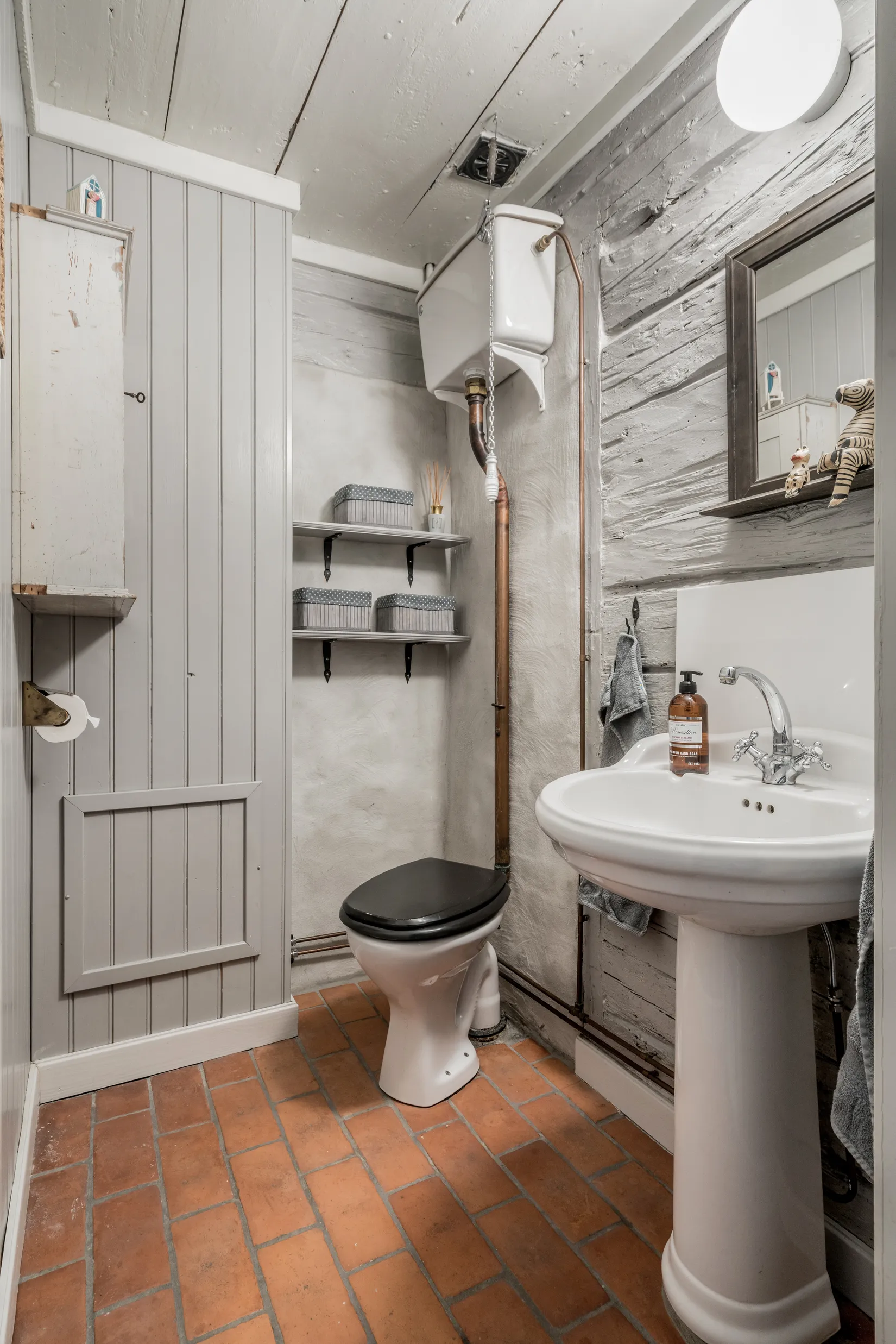 Villa, S:t Annegatan 14, Centralt Öster, Nyköping