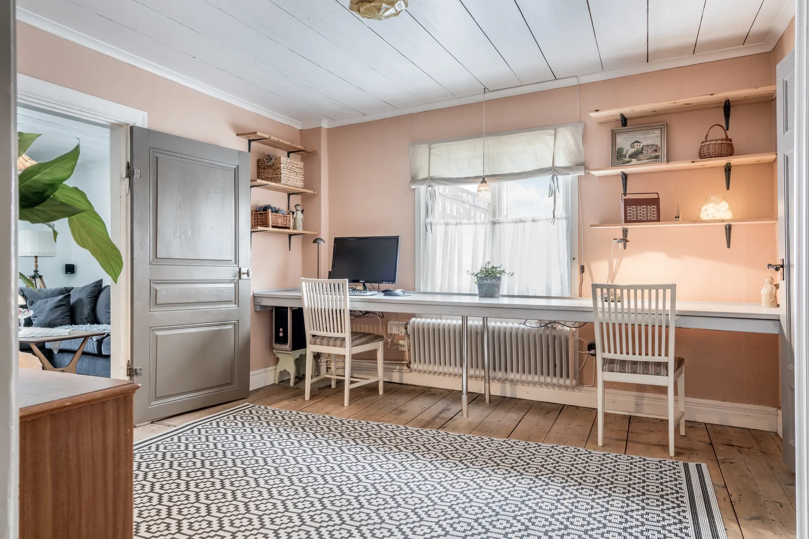 Villa, S:t Annegatan 14, Centralt Öster, Nyköping