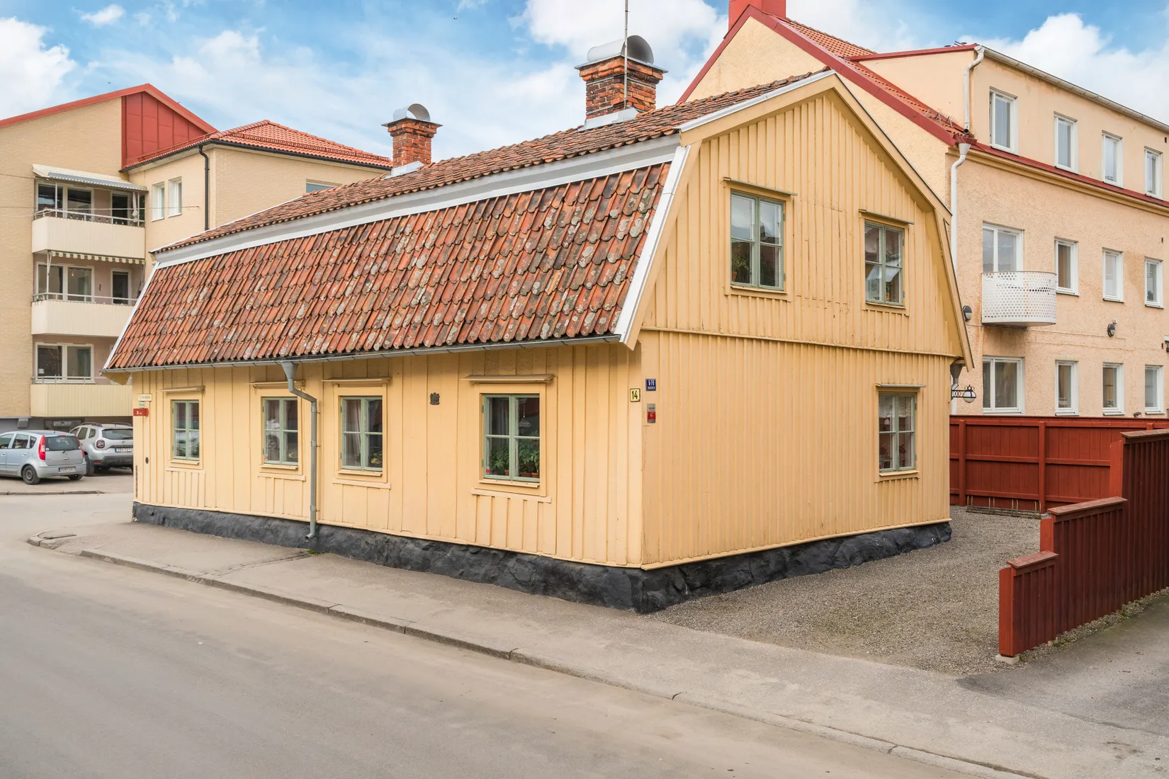 Villa, S:t Annegatan 14, Centralt Öster, Nyköping