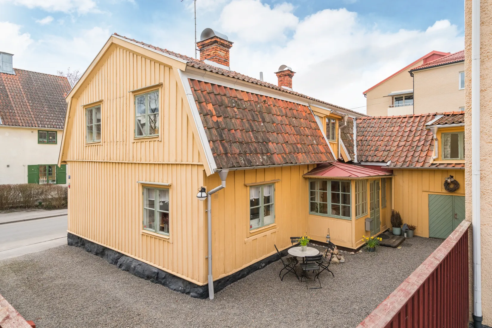 Villa, S:t Annegatan 14, Centralt Öster, Nyköping