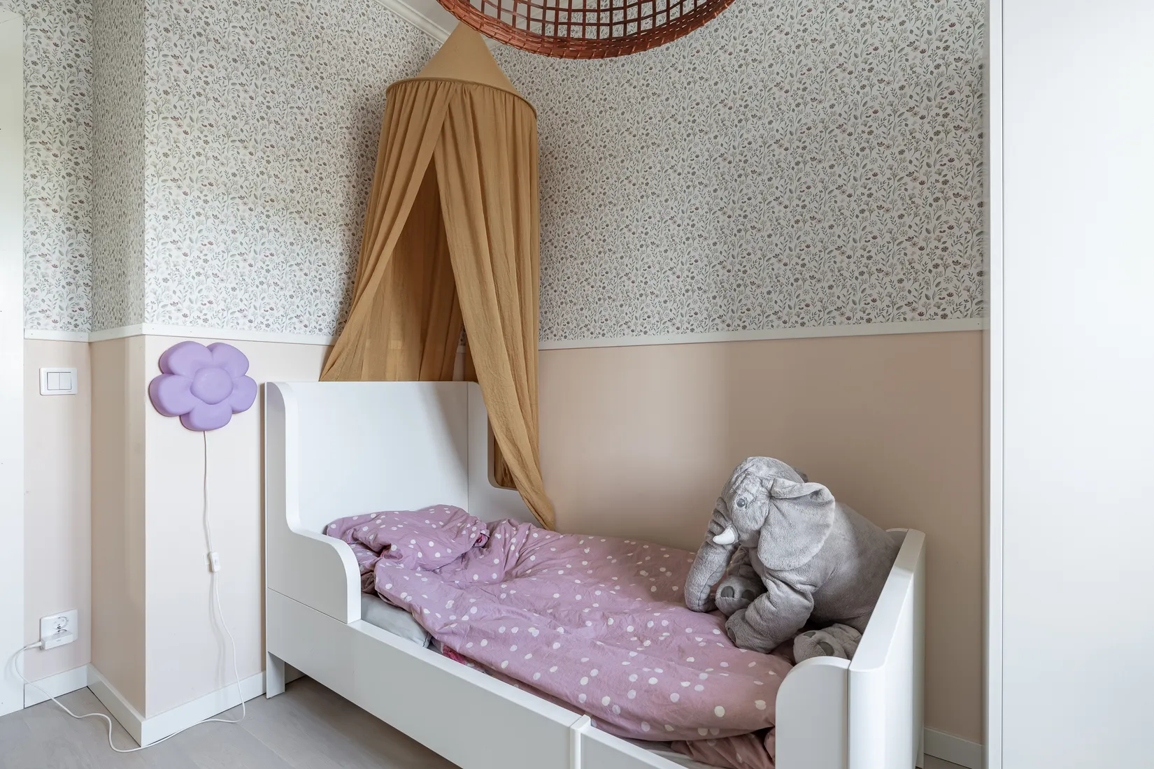 Radhus, Lövsångarvägen 7C, Sånghusvallen, Krokom