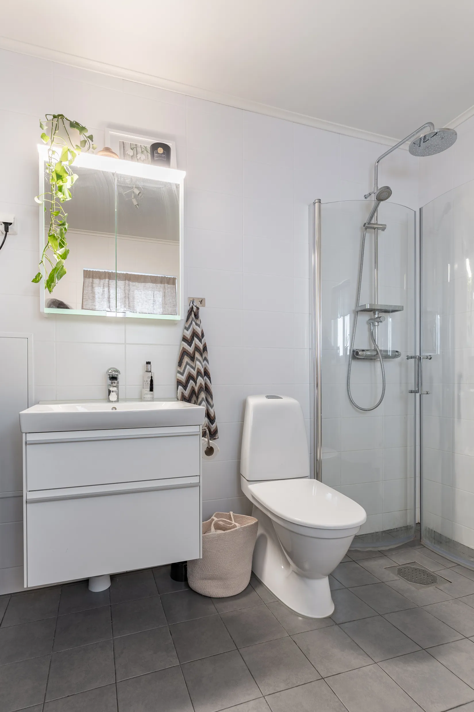 Radhus, Lövsångarvägen 7C, Sånghusvallen, Krokom