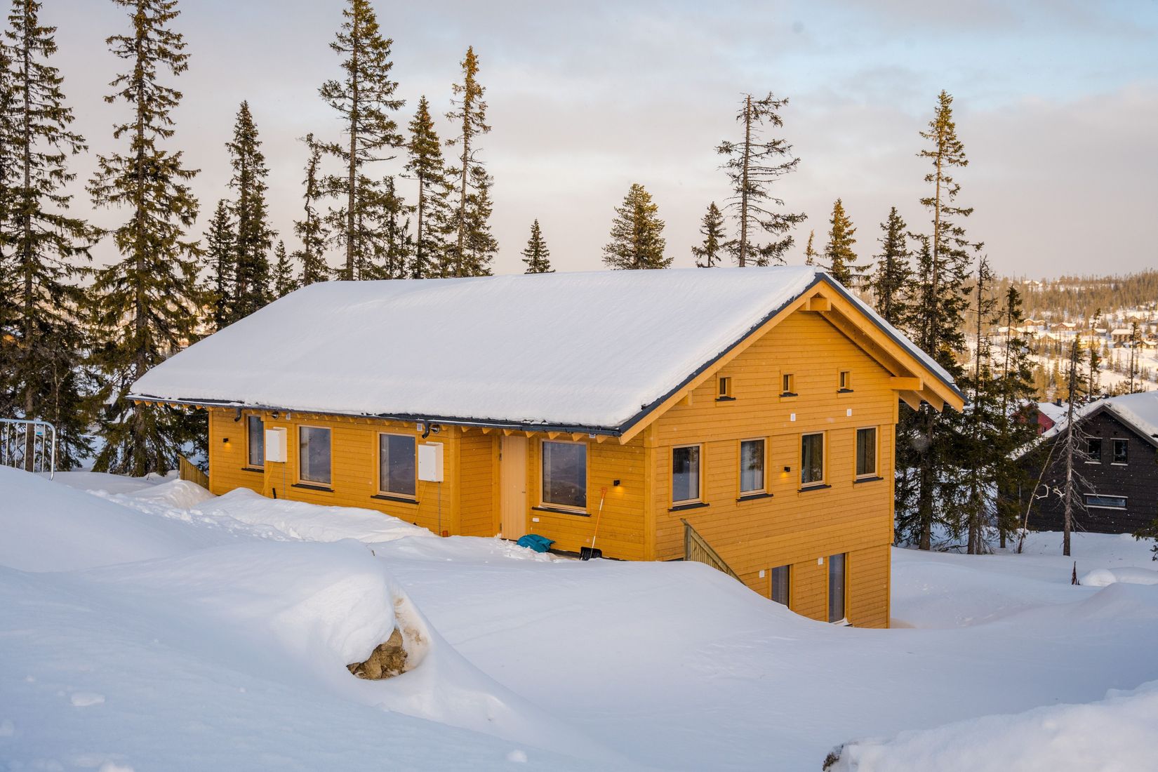 Radhus, Svampstigen 6A, Svampstigen, Utsikten, Storhogna, Berg