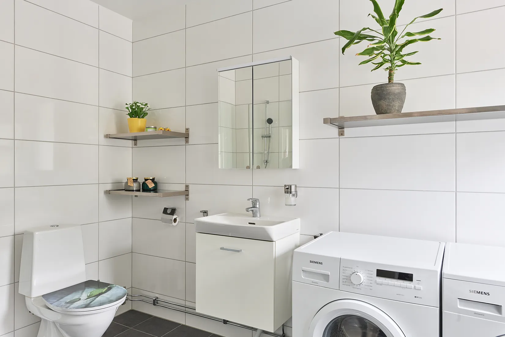 Bostadsrätt, Radhus, Blåhallonvägen 21A, Tosterön, Strängnäs