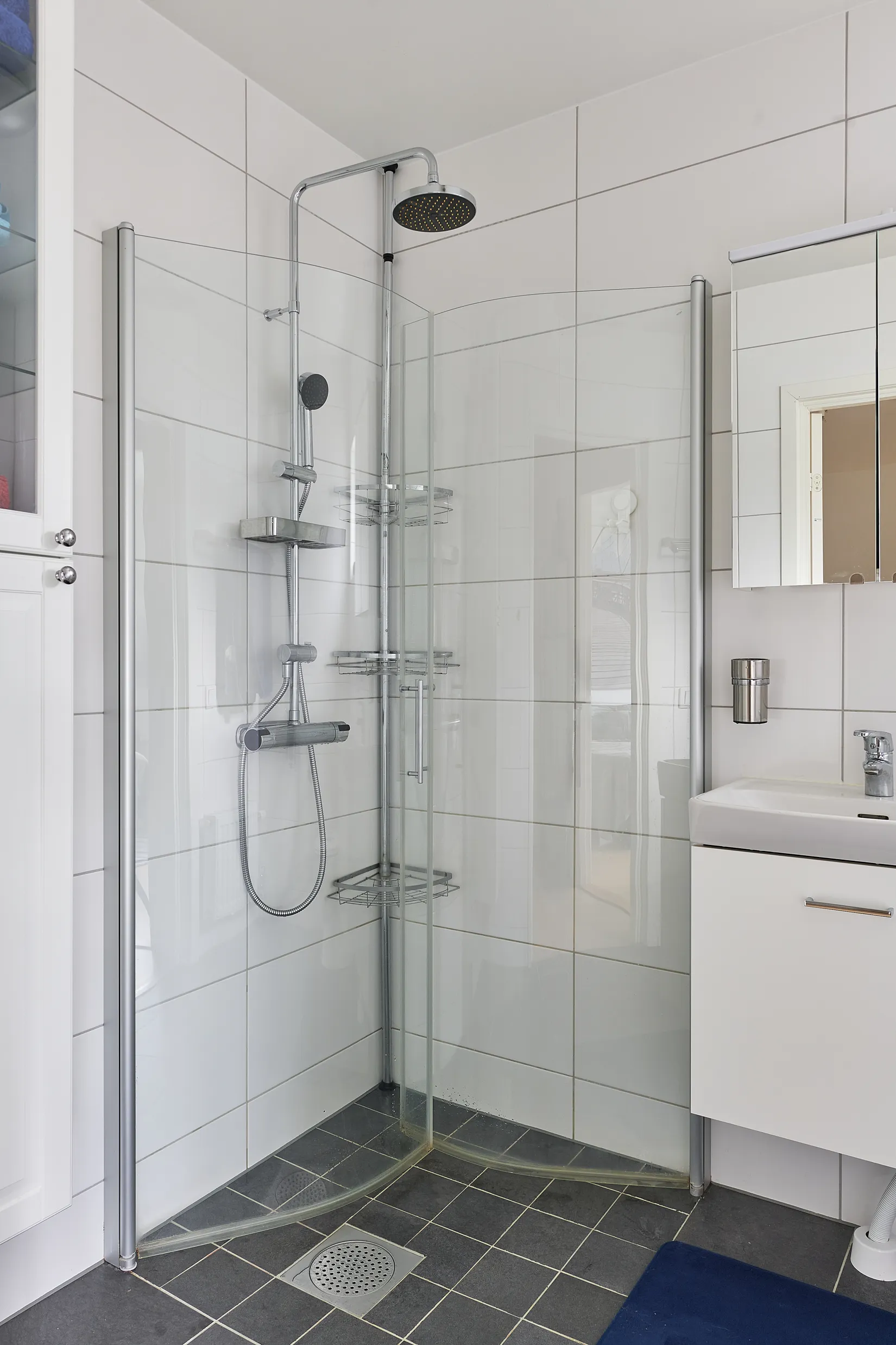 Bostadsrätt, Radhus, Blåhallonvägen 21A, Tosterön, Strängnäs