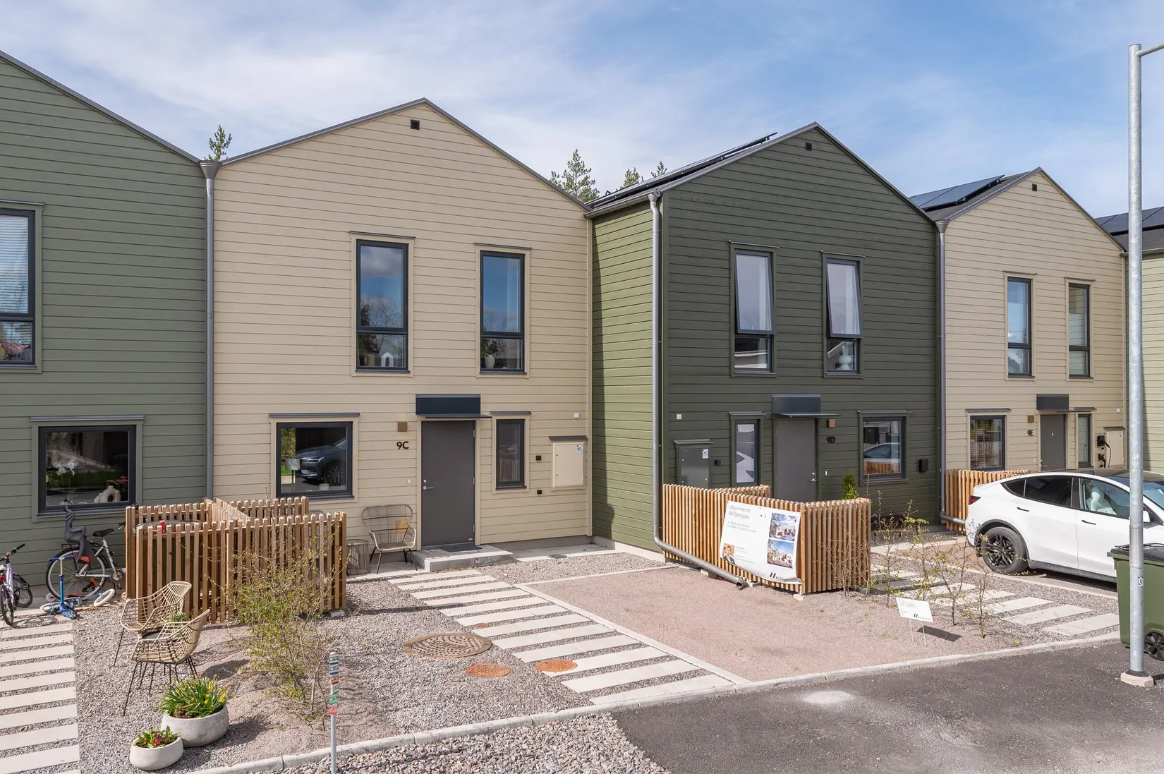 Radhus, Akrobatgatan 9 F, Björkalund, Norrköping