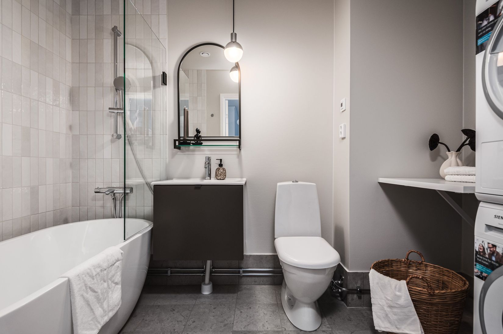 Radhus, Akrobatgatan 9 F, Björkalund, Norrköping