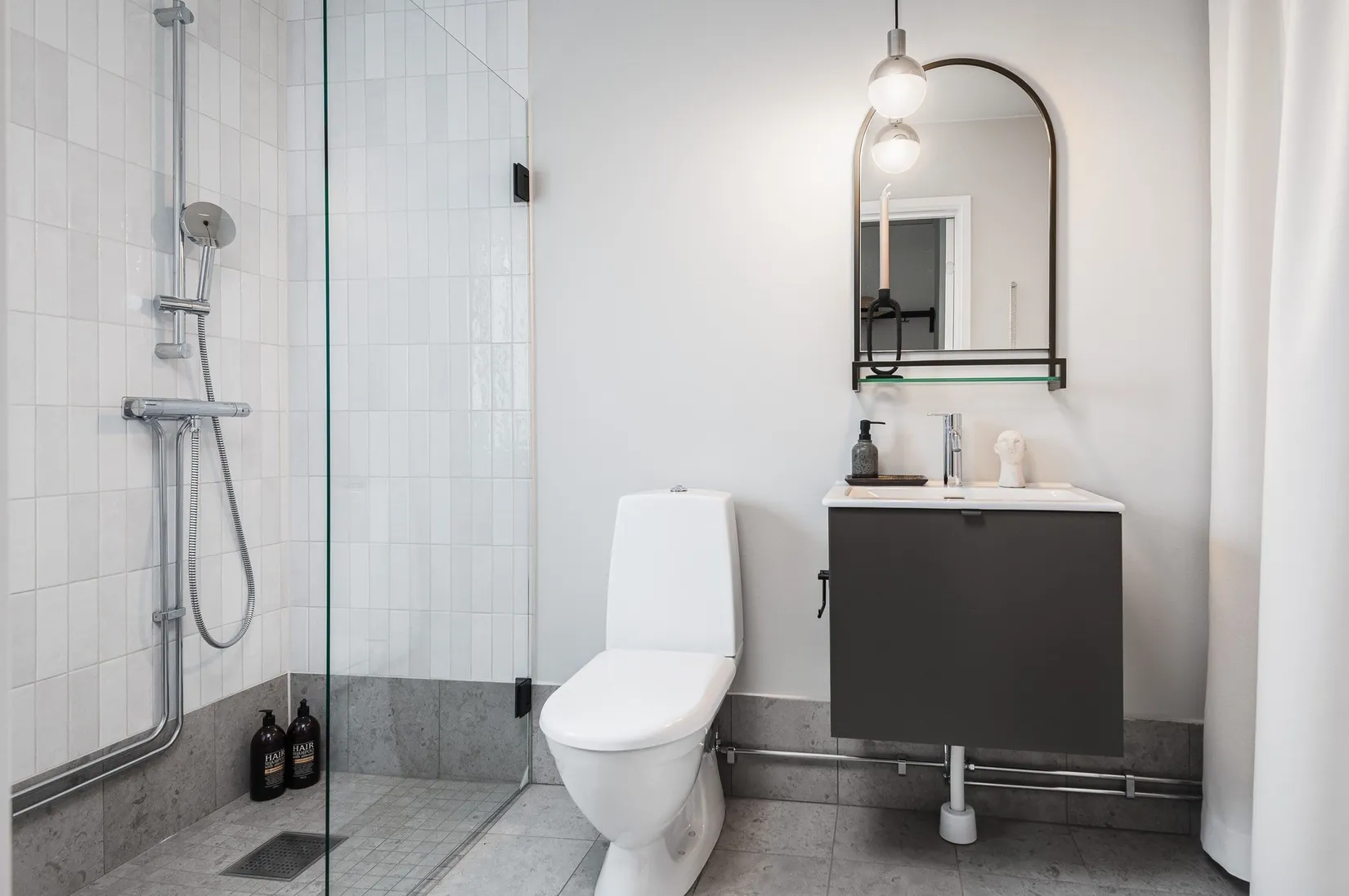 Radhus, Akrobatgatan 11 B, Björkalund, Norrköping
