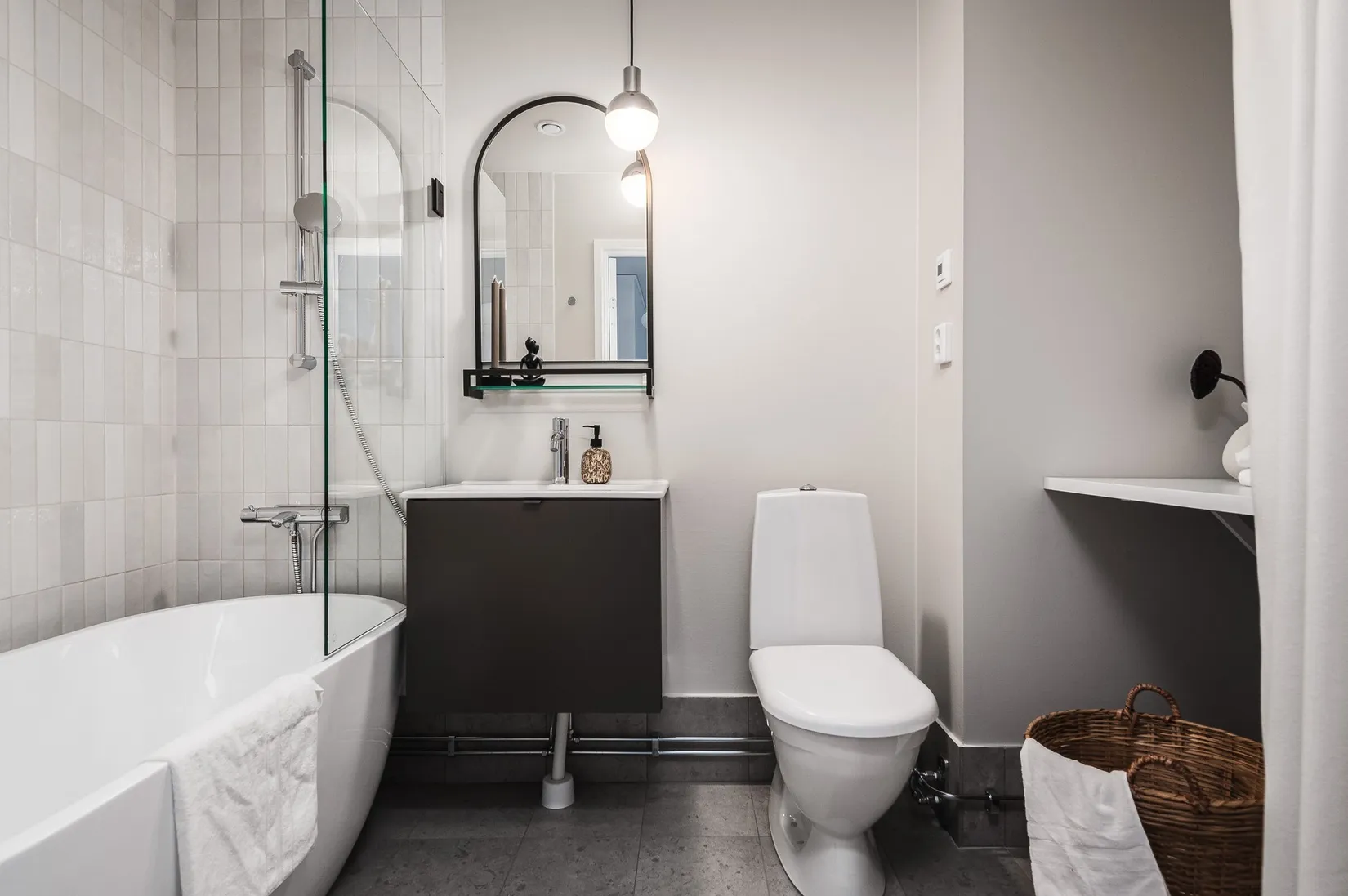 Radhus, Akrobatgatan 11 B, Björkalund, Norrköping