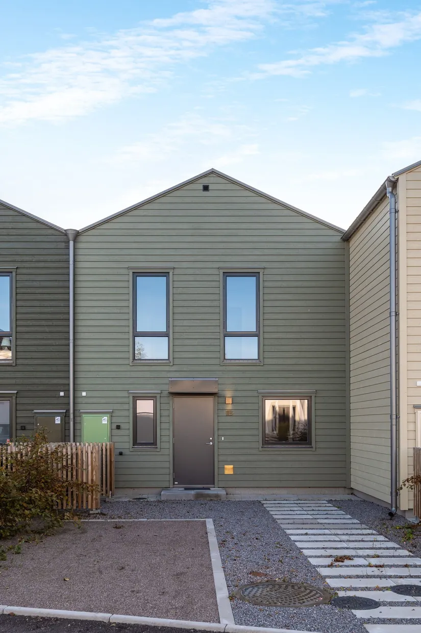 Radhus, Akrobatgatan 11 B, Björkalund, Norrköping