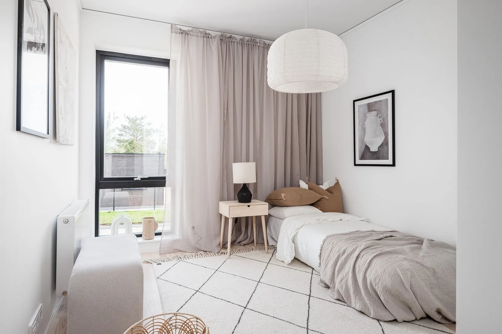 Radhus, Akrobatgatan 11 B, Björkalund, Norrköping