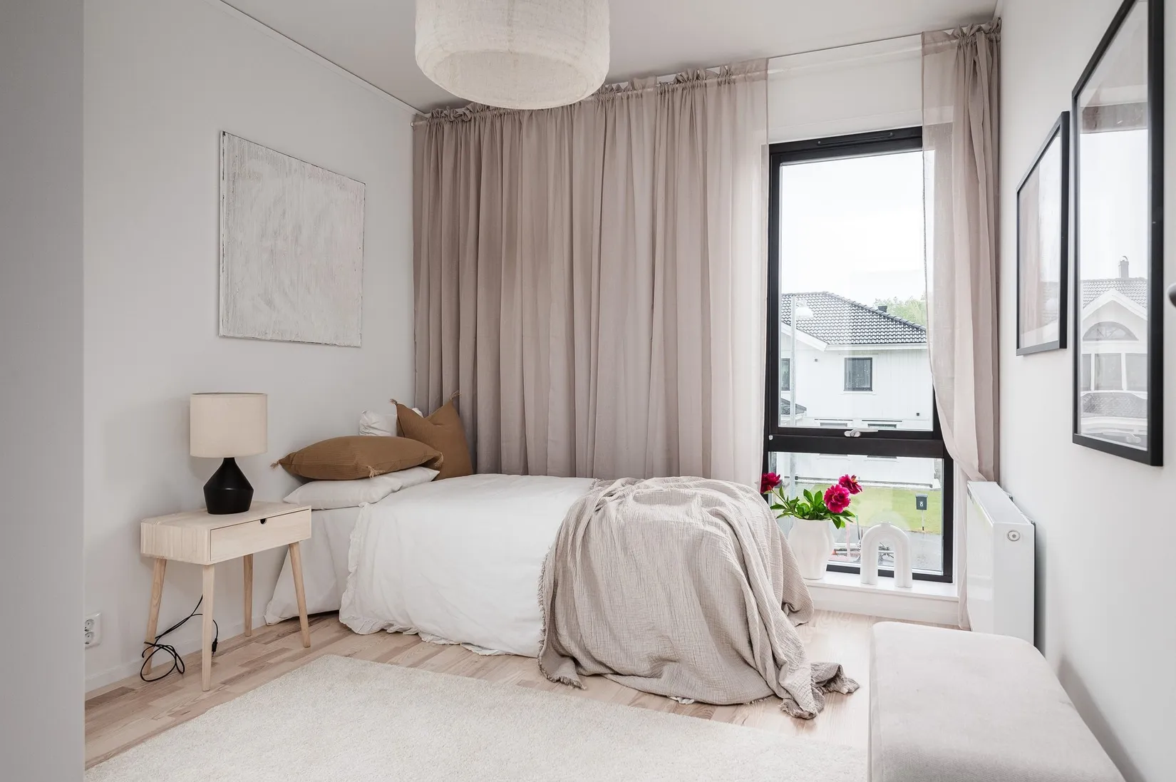 Radhus, Akrobatgatan 11 B, Björkalund, Norrköping