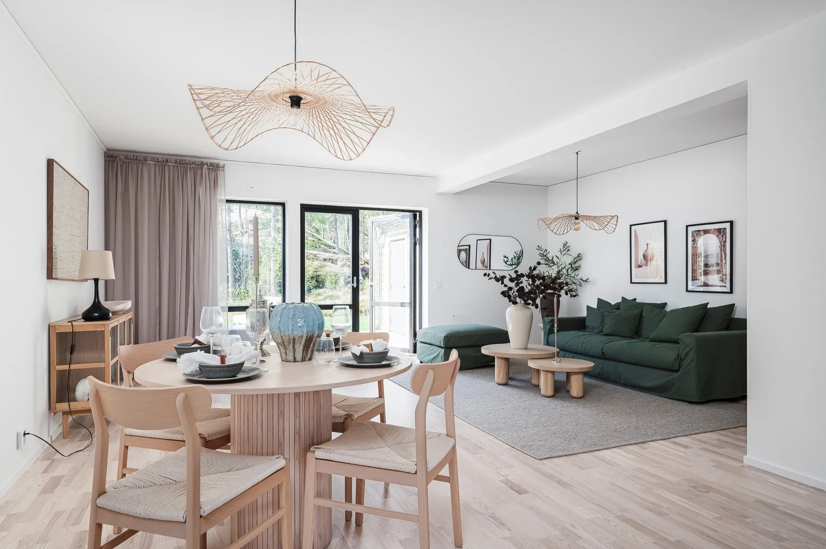 Radhus, Akrobatgatan 11 B, Björkalund, Norrköping