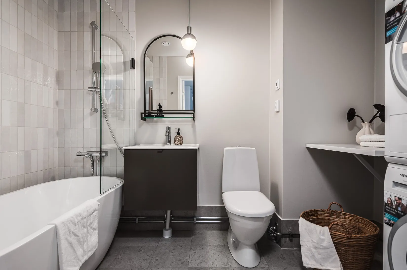 Radhus, Akrobatgatan 11 B, Björkalund, Norrköping