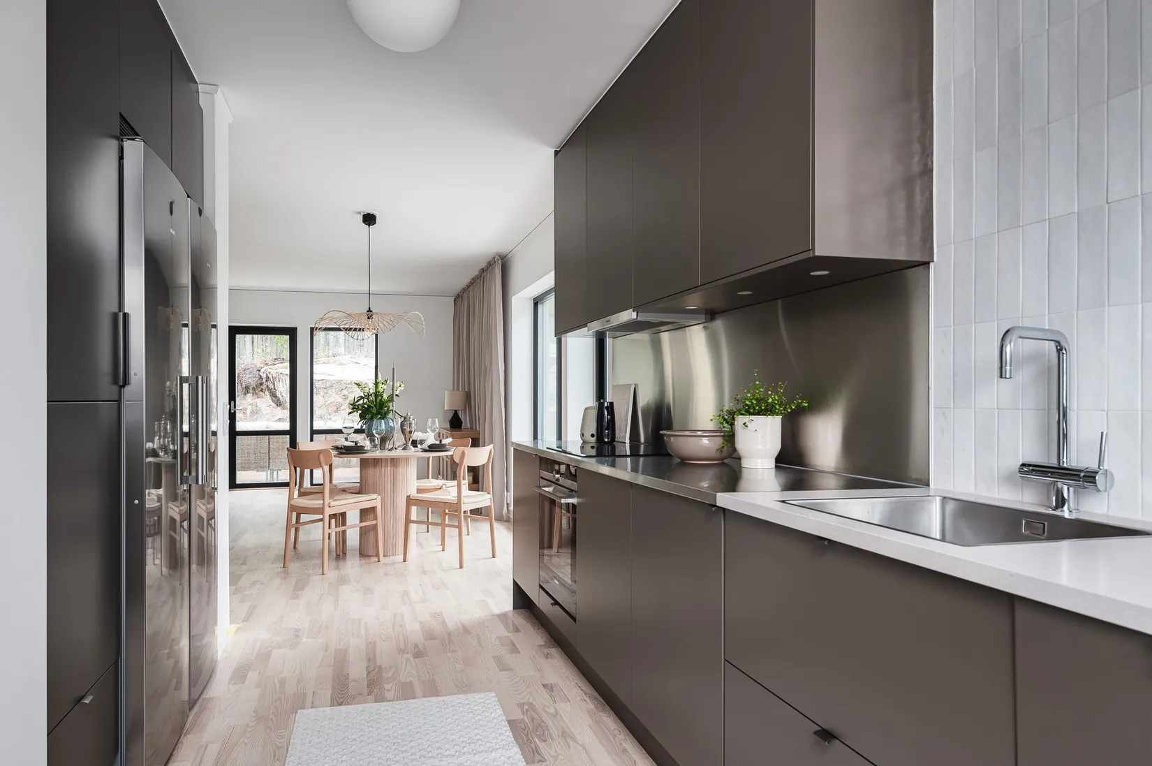 Radhus, Akrobatgatan 11 B, Björkalund, Norrköping