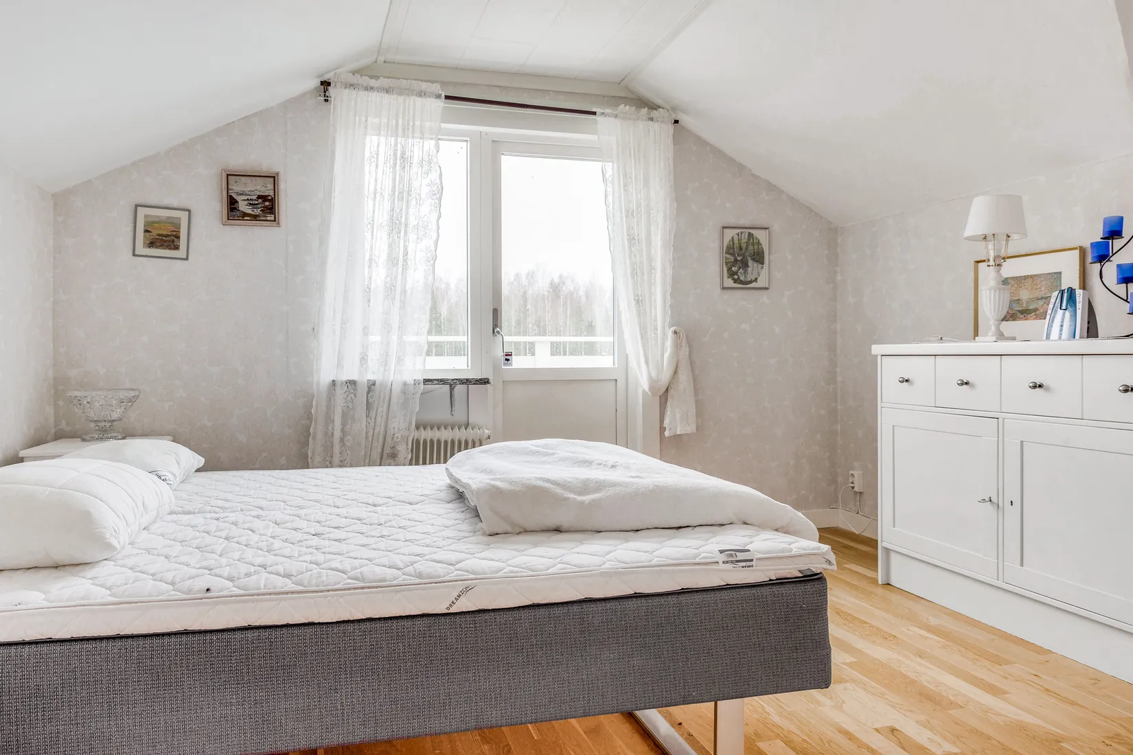 Villa, Marmorvägen 12, Marmorbyn, Vingåker
