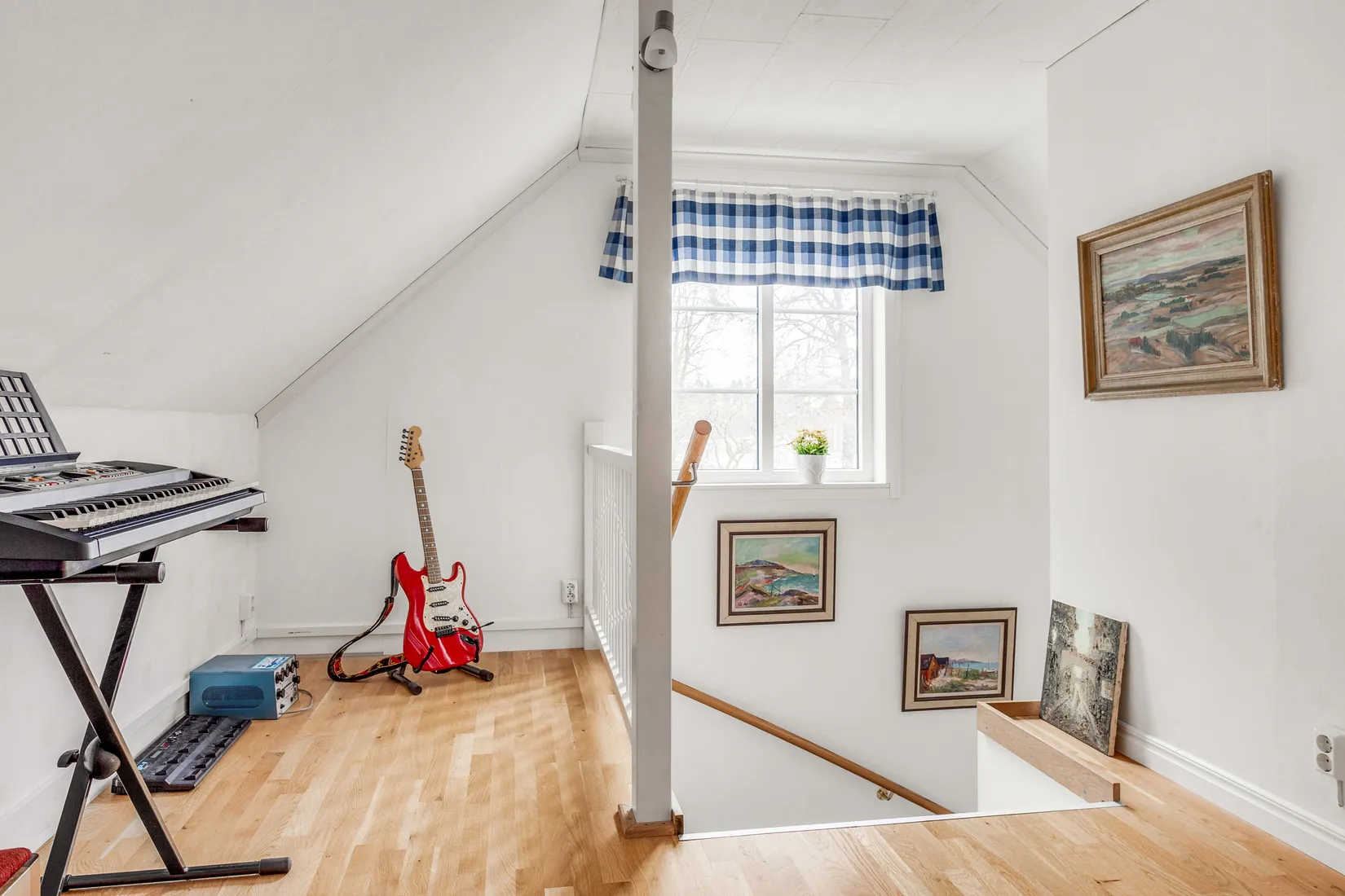 Villa, Marmorvägen 12, Marmorbyn, Vingåker