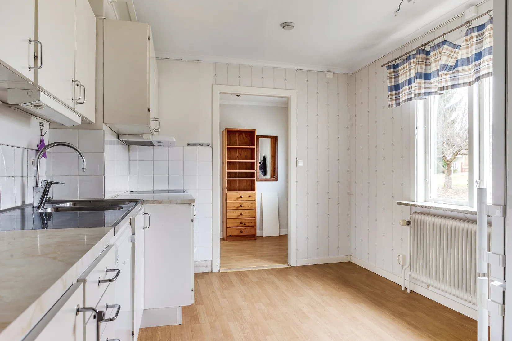 Villa, Marmorvägen 12, Marmorbyn, Vingåker