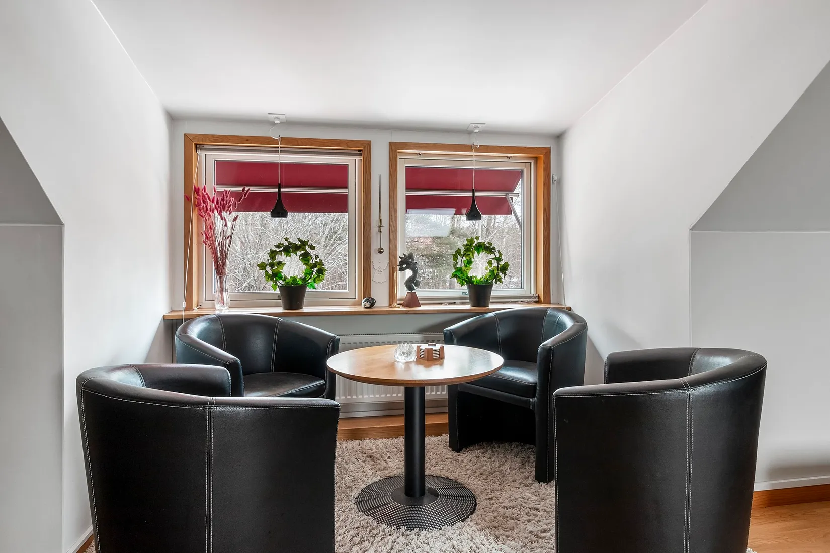 Radhus, Tulpangatan 17, Önsta Gryta, Västerås