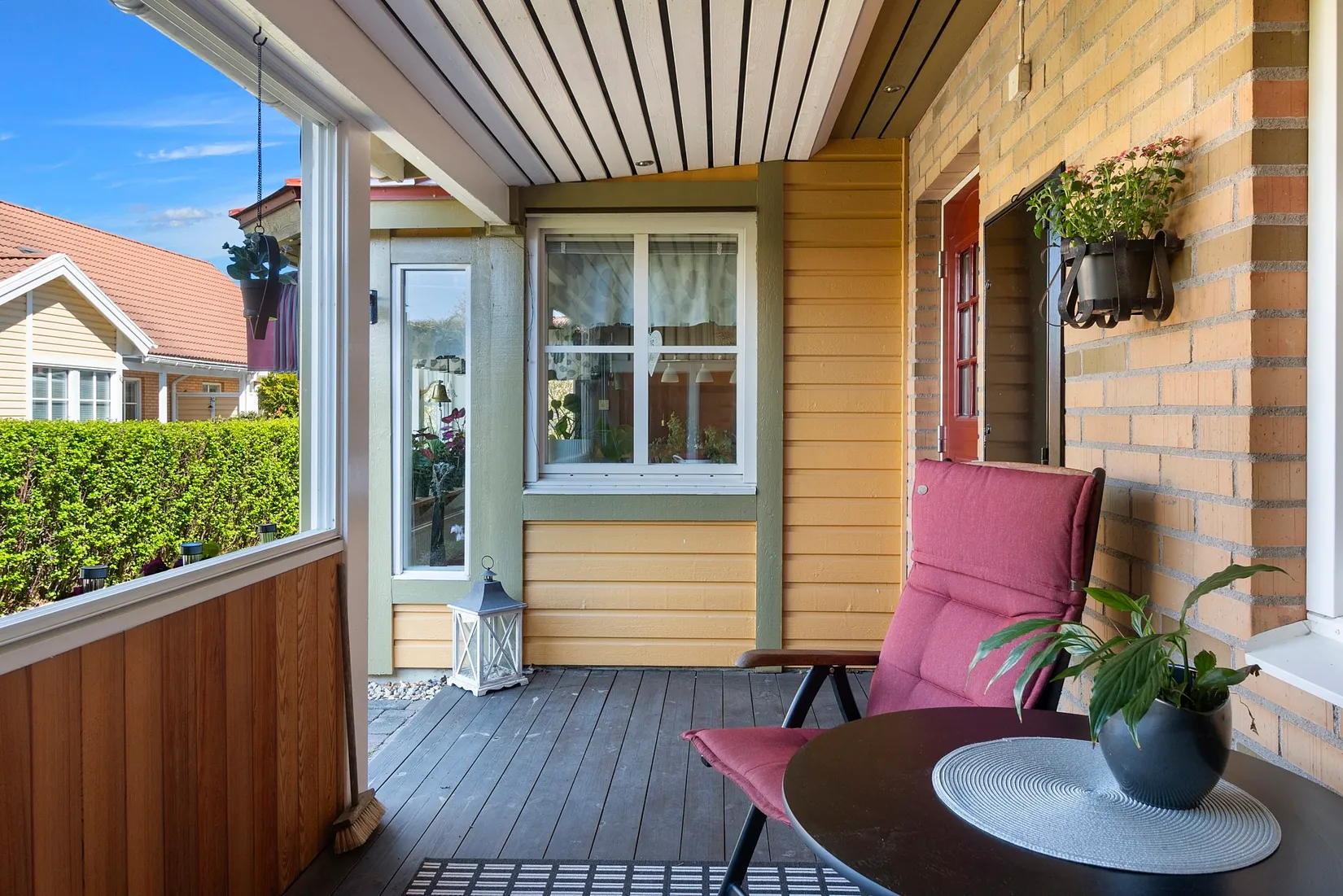 Radhus, Tulpangatan 17, Önsta Gryta, Västerås