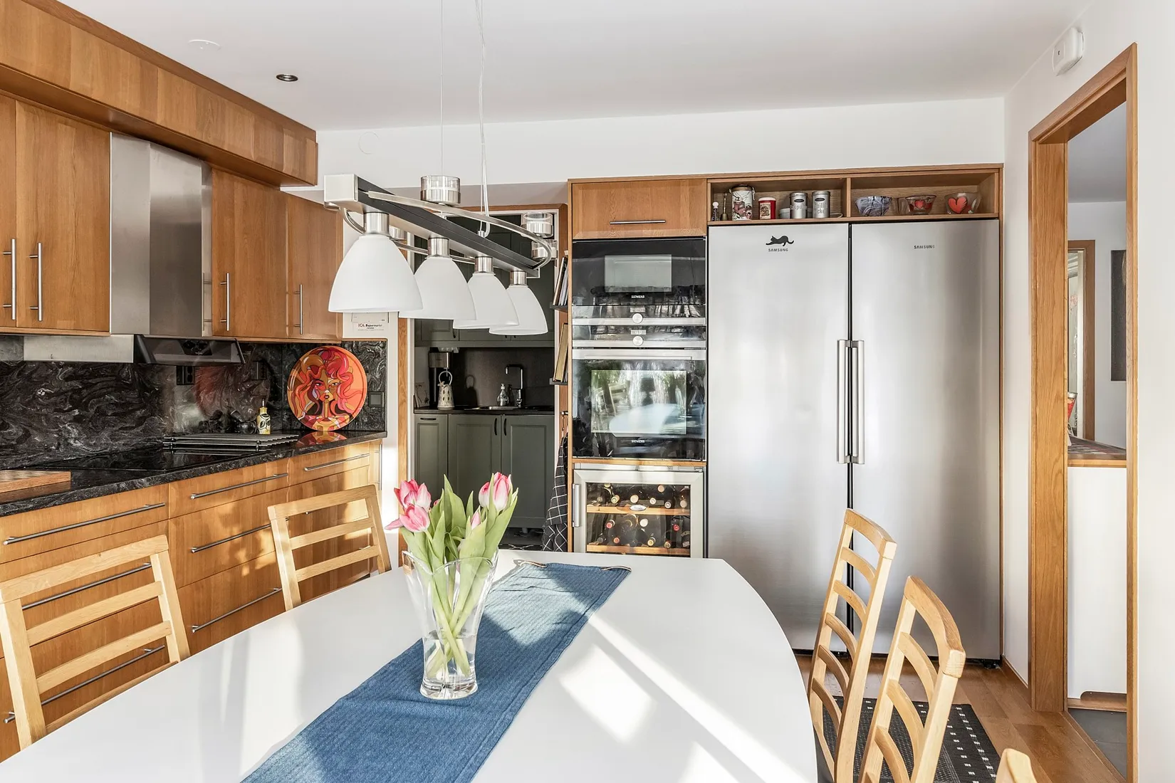 Radhus, Tulpangatan 17, Önsta Gryta, Västerås