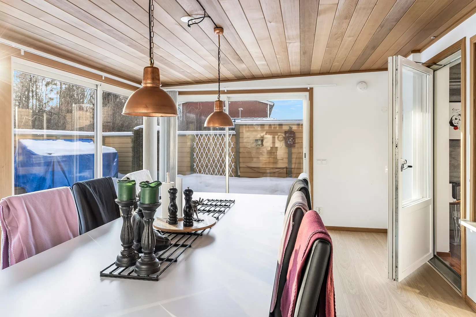 Radhus, Tulpangatan 17, Önsta Gryta, Västerås