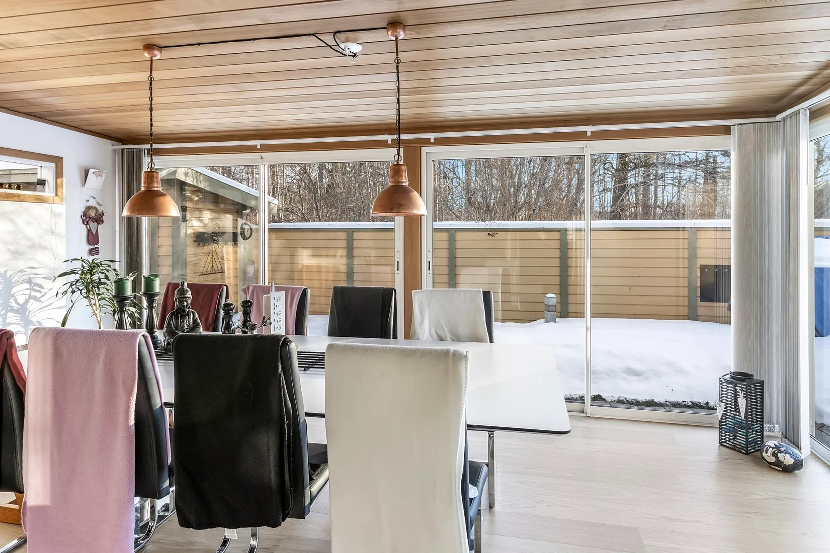 Radhus, Tulpangatan 17, Önsta Gryta, Västerås