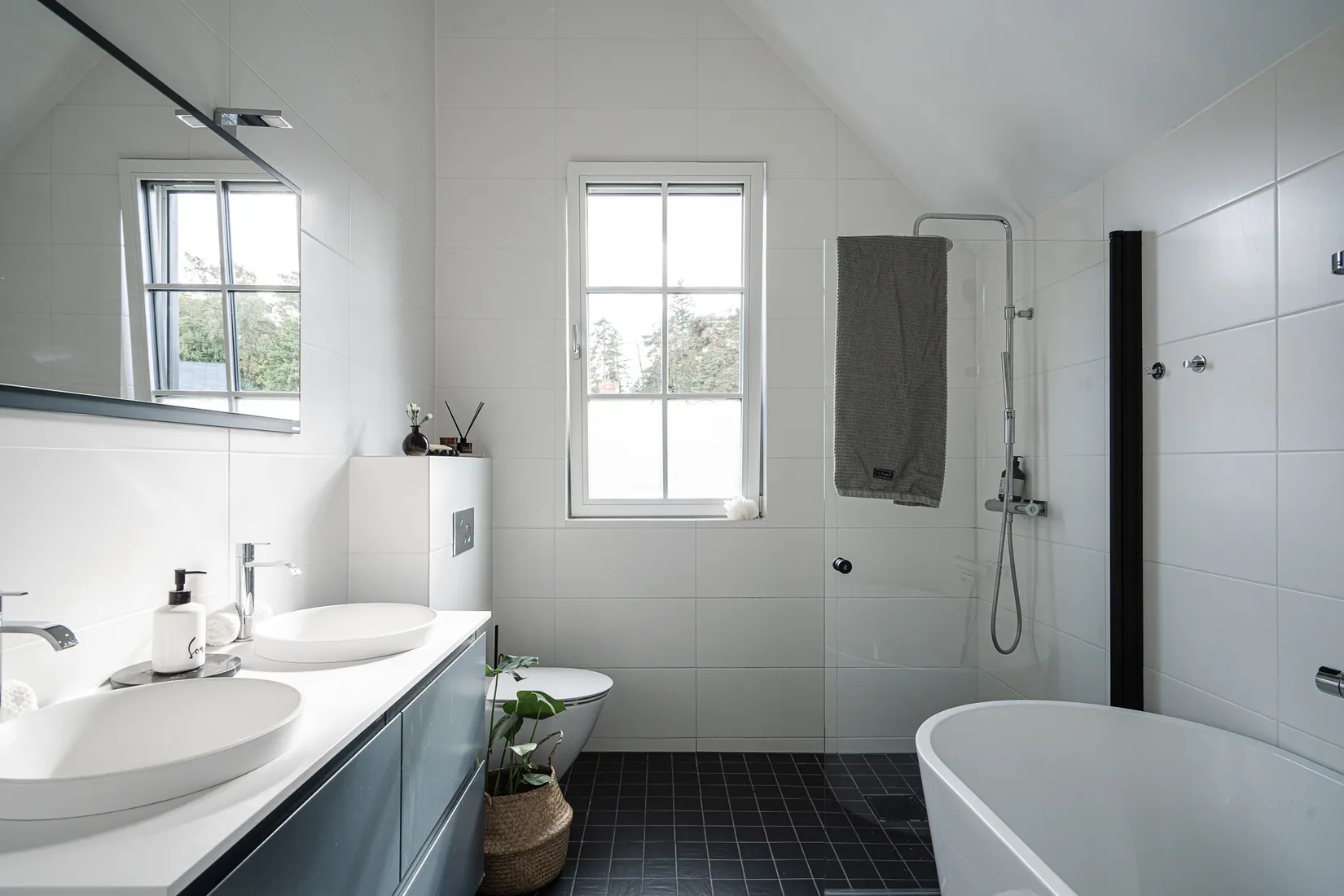 Villa, Lustigkullagatan 24, Lustigkulla, Västerås