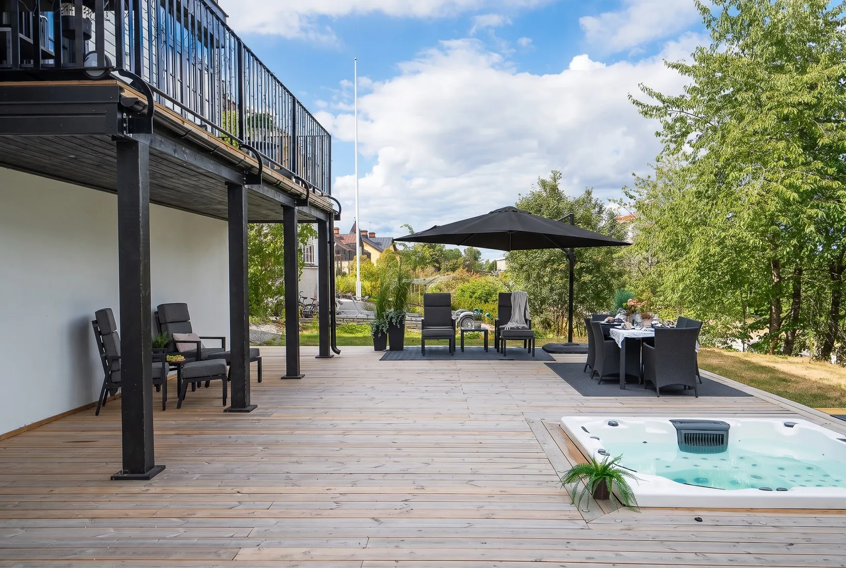 Villa, Lustigkullagatan 24, Lustigkulla, Västerås
