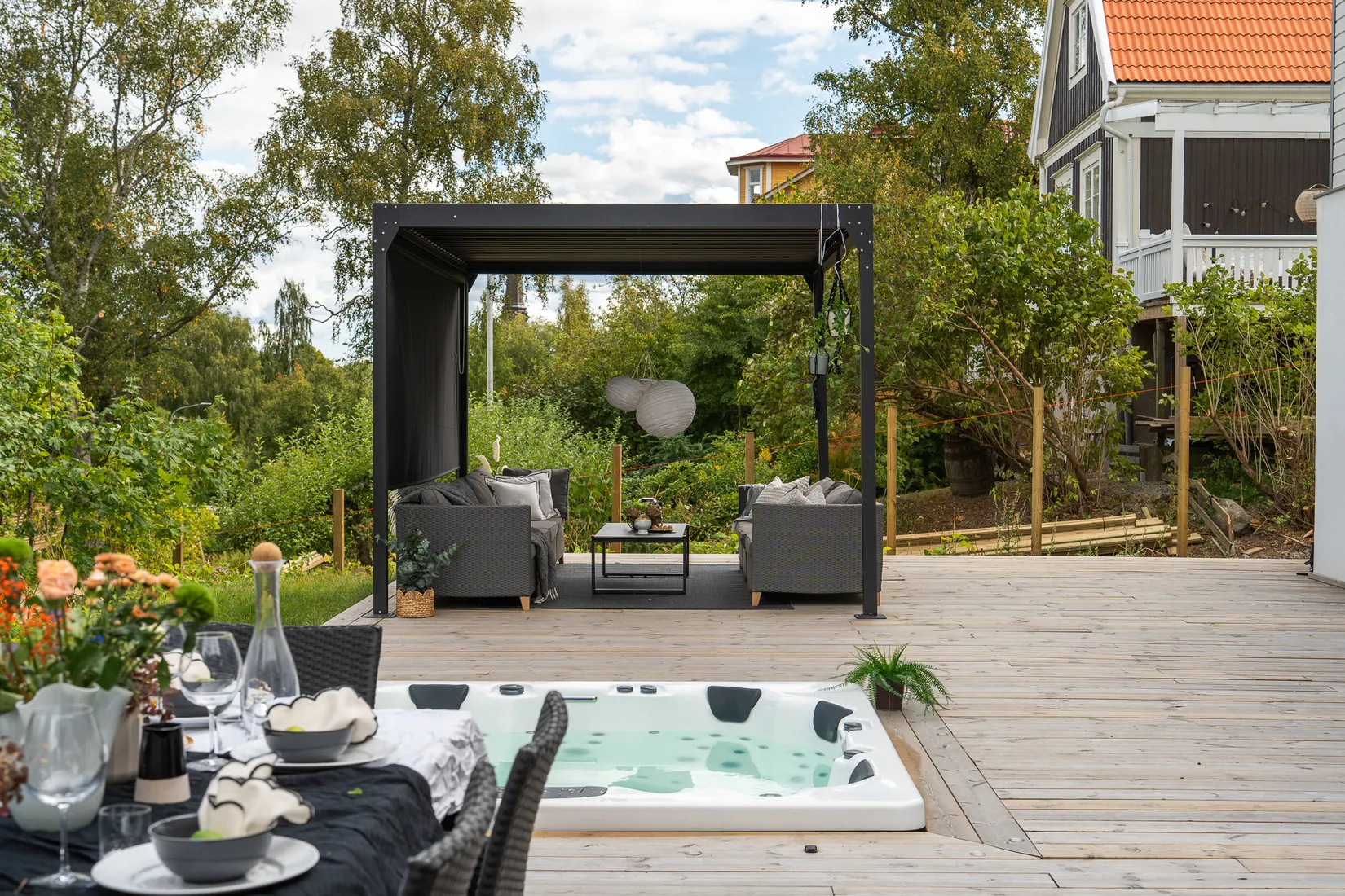Villa, Lustigkullagatan 24, Lustigkulla, Västerås
