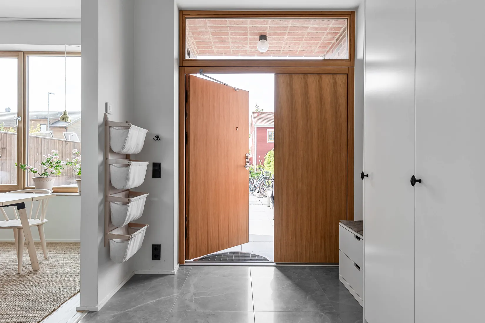 Radhus, Vikvägen 102, Vårdsätra, Uppsala