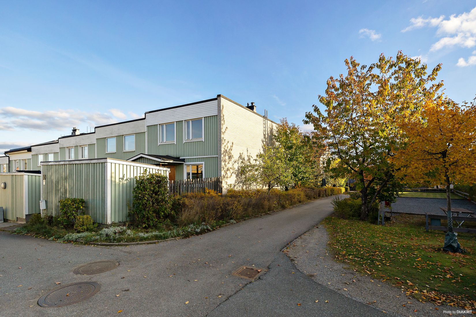 Radhus, Ryavägen 50, Töjnan, Sollentuna