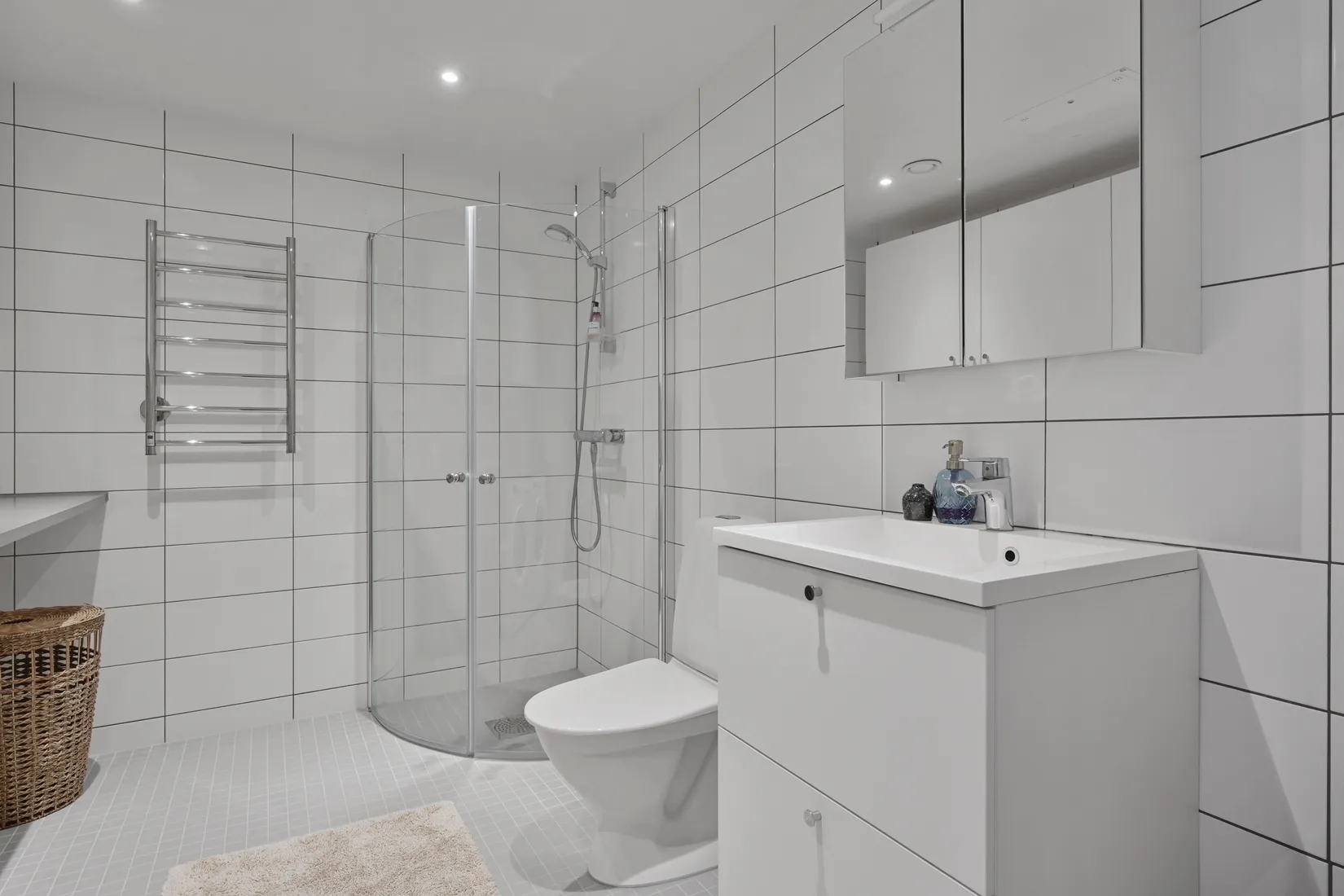 Bostadsrätt, Vällstavägen 27, Eds Allé , Upplands Väsby