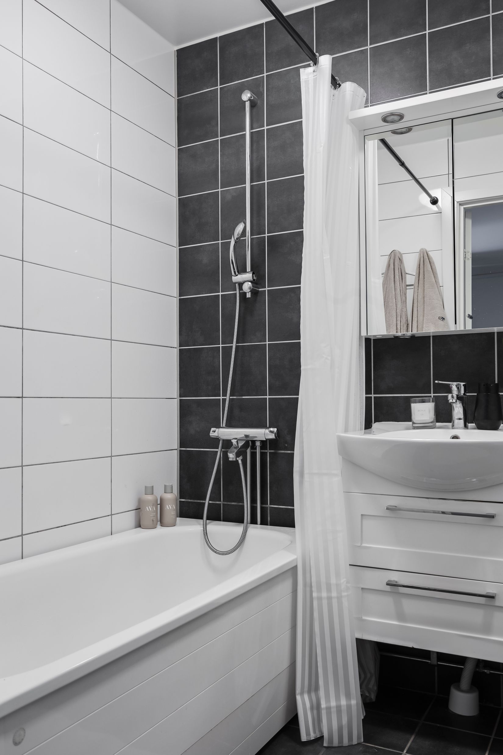 Bostadsrätt, Radhus, Bonstorpsvägen 64, Södra Lindhult, Örebro