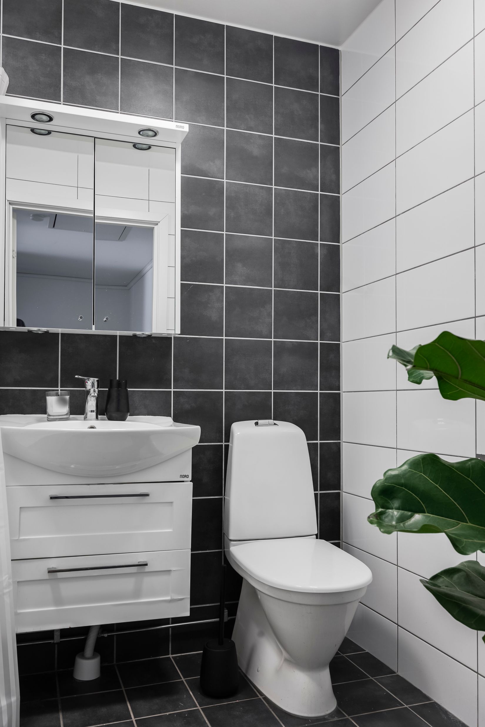 Bostadsrätt, Radhus, Bonstorpsvägen 64, Södra Lindhult, Örebro