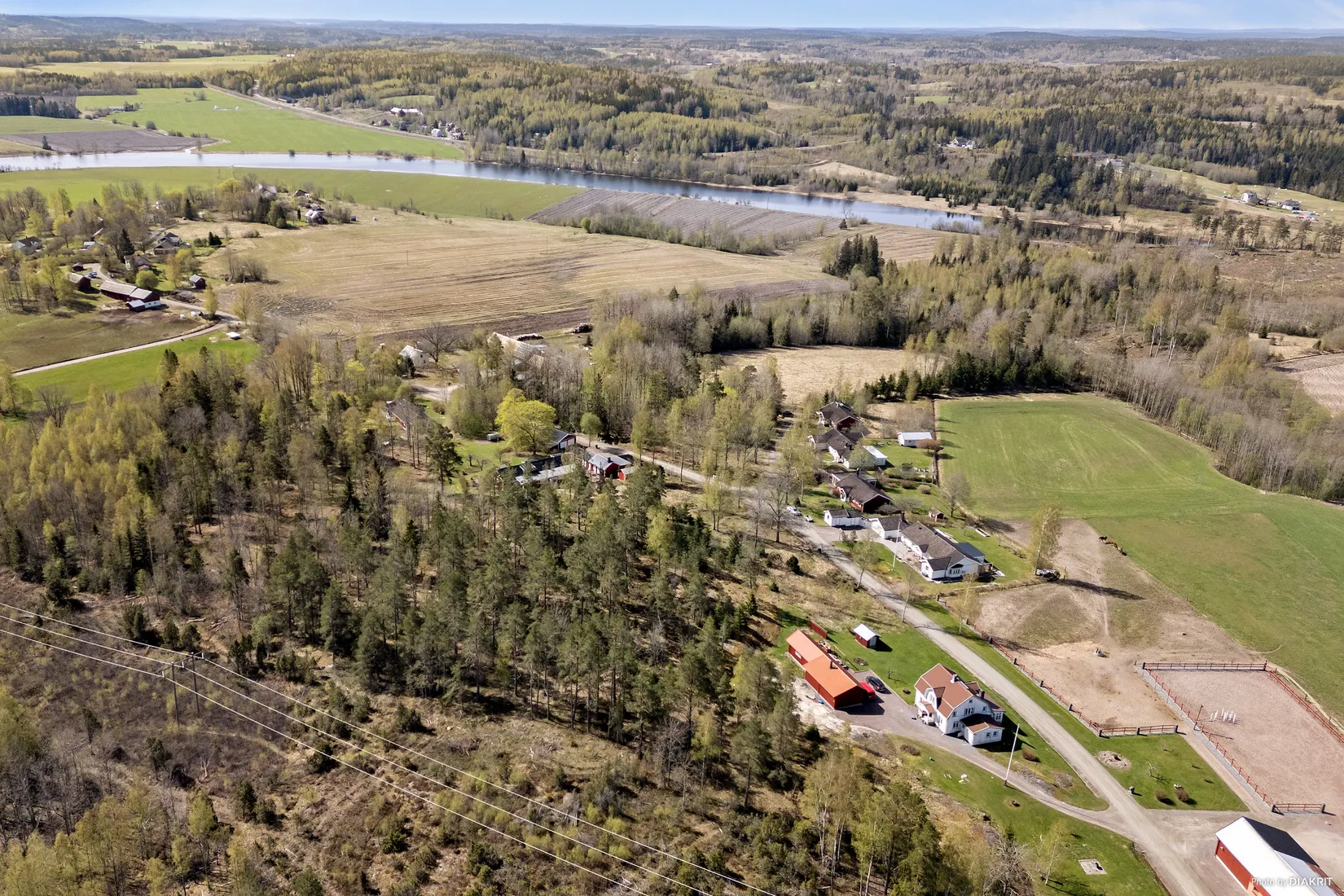 Tomt, Tomt med naturskönt läge nära Fryken, Kil