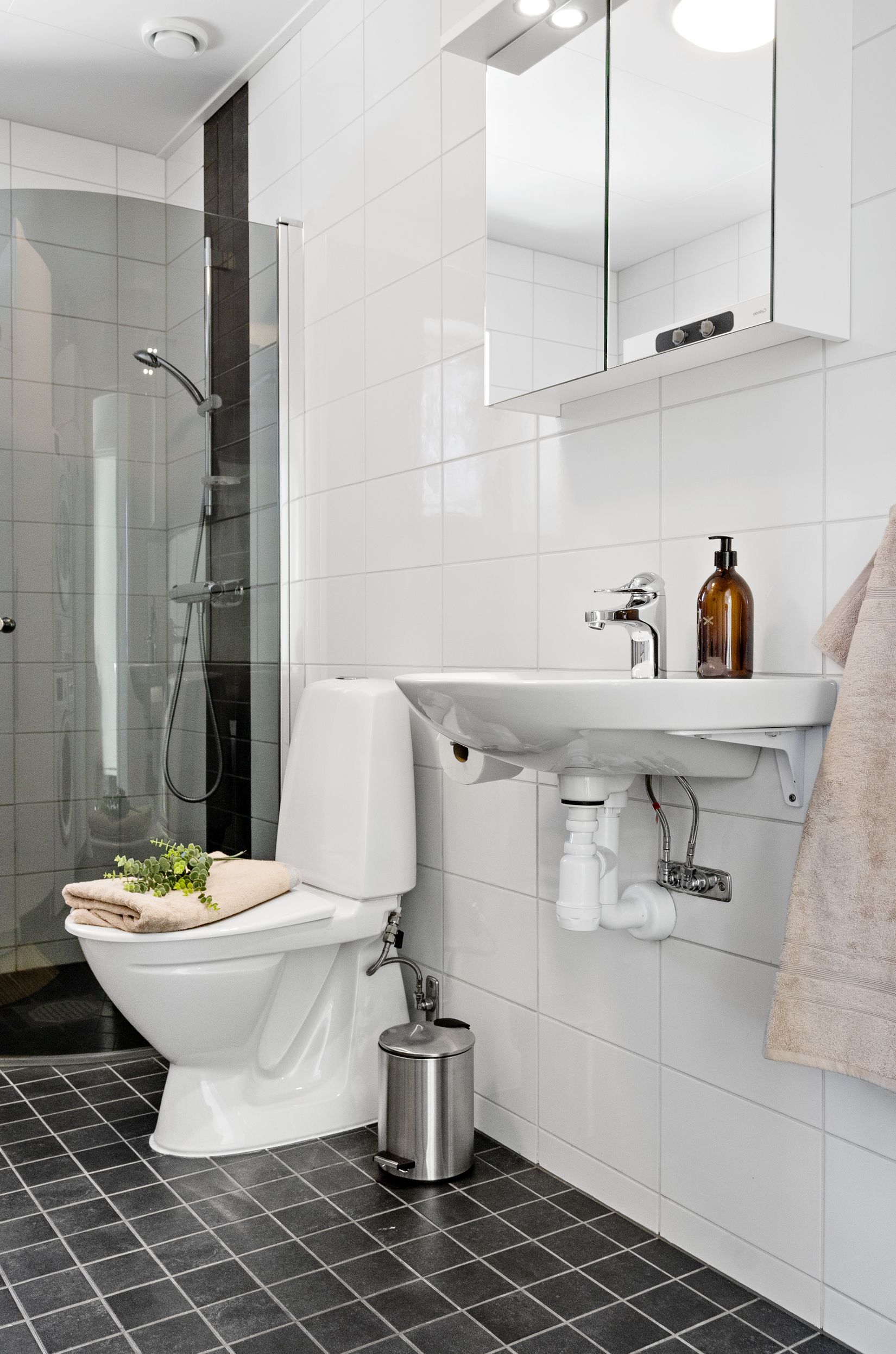 Radhus, Rönnvägen 7A-7B, Storhogna, Berg